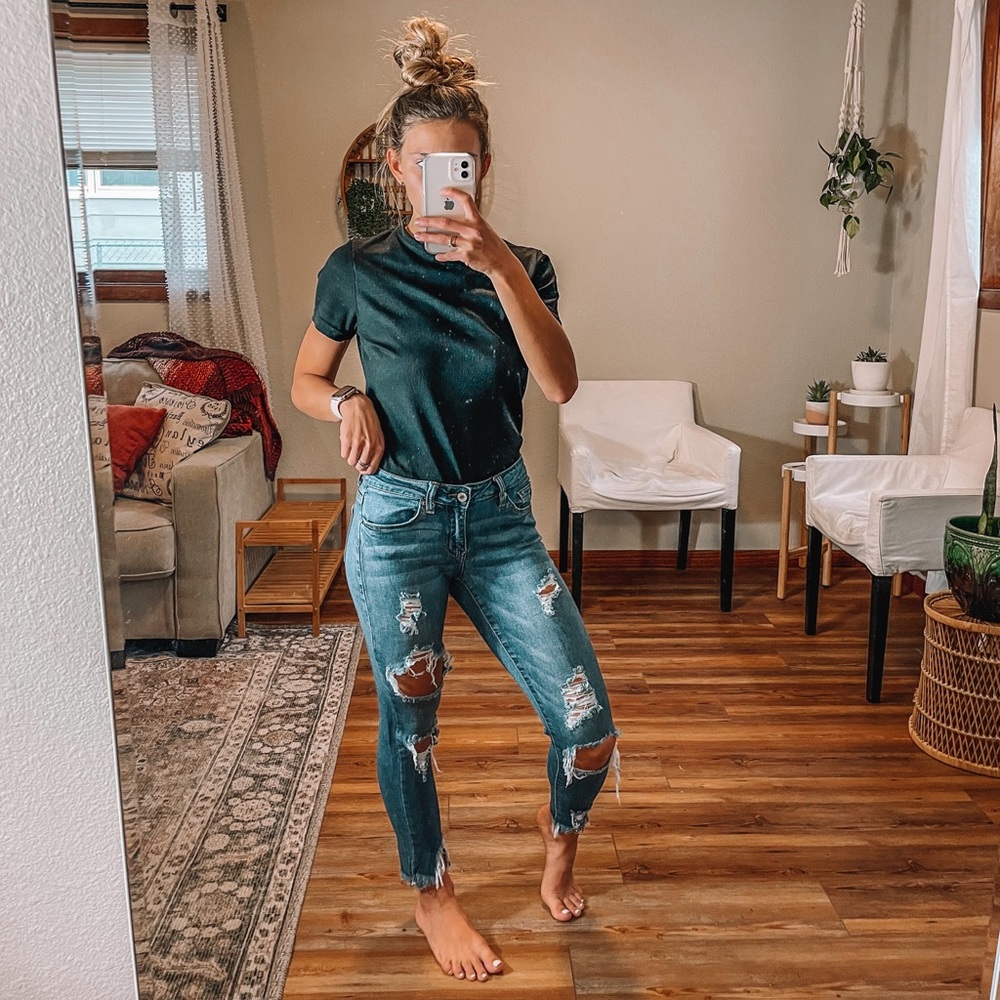 KanCan Distressed Ankle Crop Jeans in Medium Blue